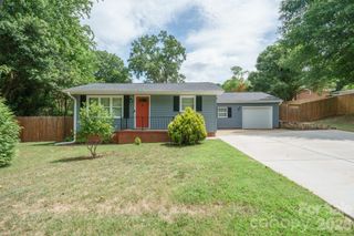 200 Point Circle, Belmont, NC 28012