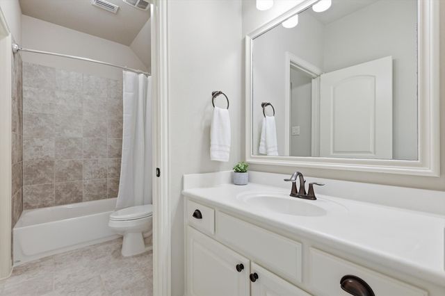 576 Featherstone Drive, Rockwall, TX 75087