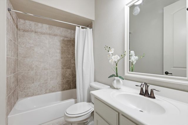 576 Featherstone Drive, Rockwall, TX 75087