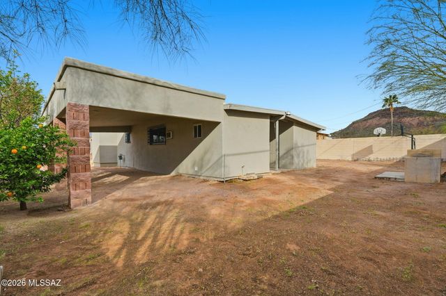 1633 S Camino Del Sierra, Tucson, AZ 85713