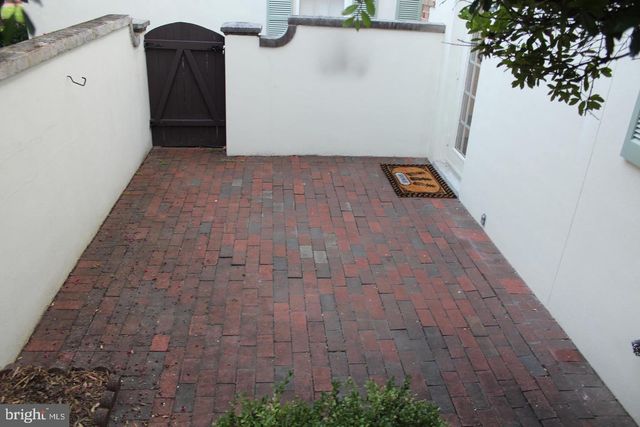 1019 N PITT ST, Alexandria, VA 22314