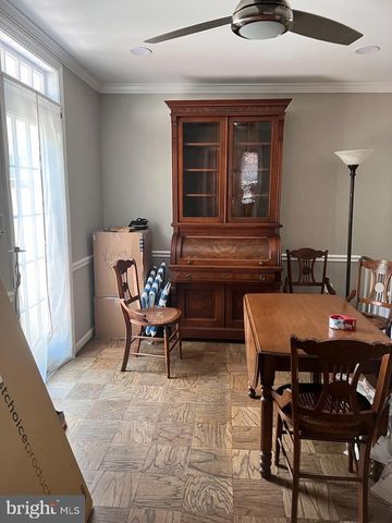 1019 N PITT ST, Alexandria, VA 22314