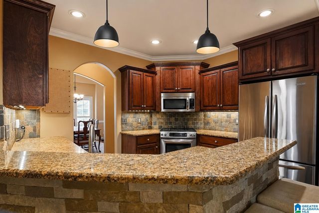 208 STERLING GATE LANE, Alabaster, AL 35007