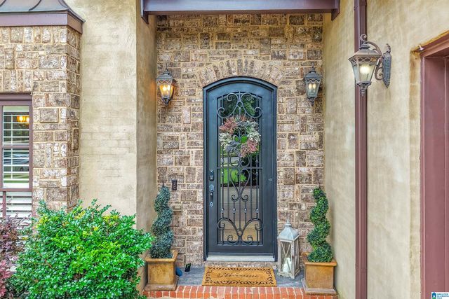 208 STERLING GATE LANE, Alabaster, AL 35007