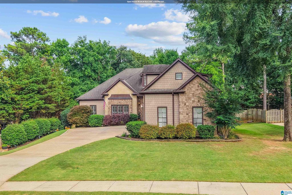 208 STERLING GATE LANE, Alabaster, AL 35007