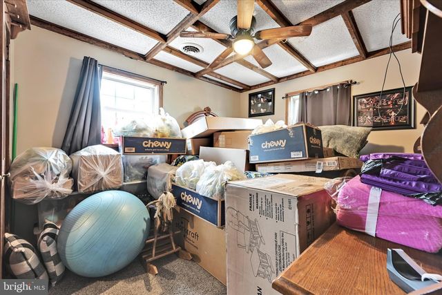 2639 PANTHER VALLEY RD, Pottsville, PA 17901