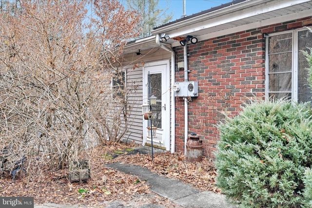 2639 PANTHER VALLEY RD, Pottsville, PA 17901