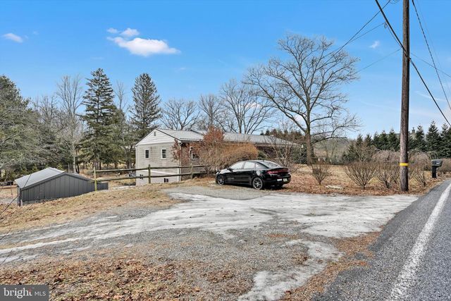 2639 PANTHER VALLEY RD, Pottsville, PA 17901