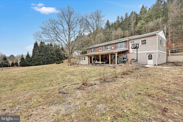 2639 PANTHER VALLEY RD, Pottsville, PA 17901