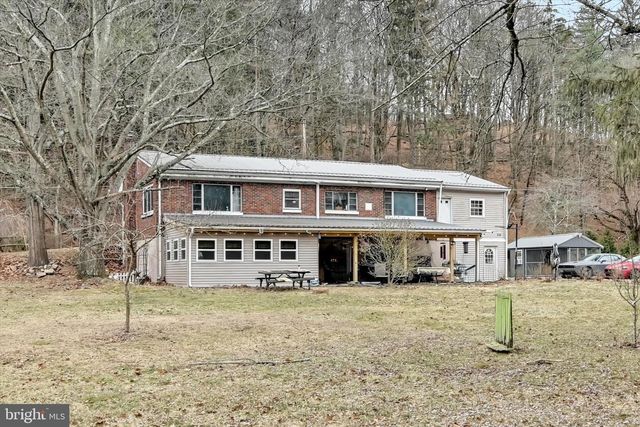 2639 PANTHER VALLEY RD, Pottsville, PA 17901
