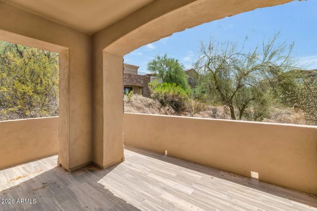 19550 N GRAYHAWK Drive 1062, Scottsdale, AZ 85255