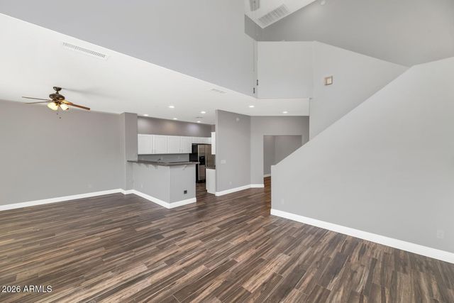19550 N GRAYHAWK Drive 1062, Scottsdale, AZ 85255