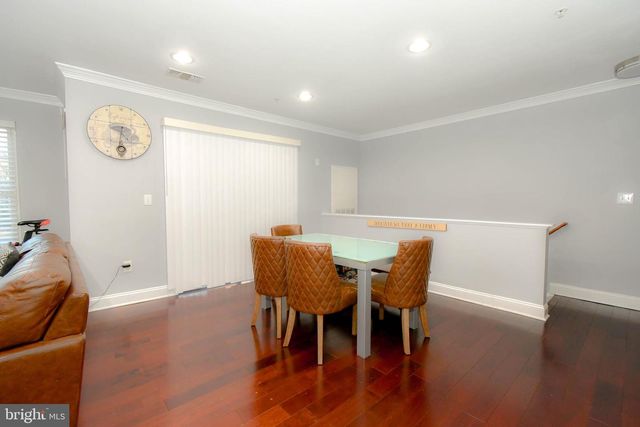 12901 FAIR BRIAR LN, Fairfax, VA 22033