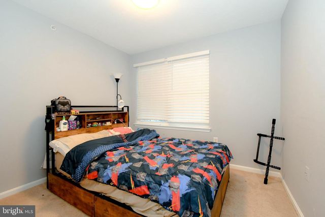 12901 FAIR BRIAR LN, Fairfax, VA 22033