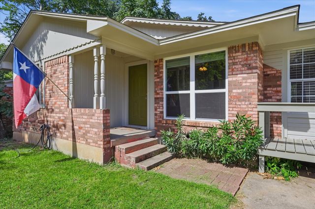 2017 Shawnee Street, Denton, TX 76209