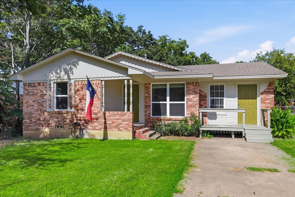2017 Shawnee Street, Denton, TX 76209