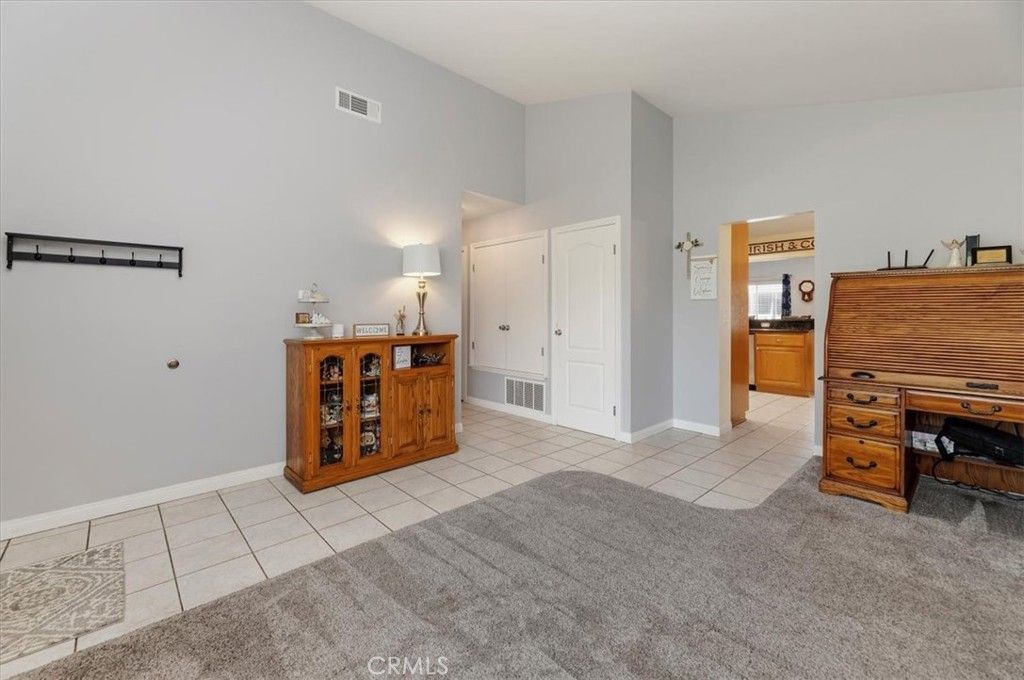 Image 10 of property listing at 10283 Rouselle, Jurupa Valley, CA 91752