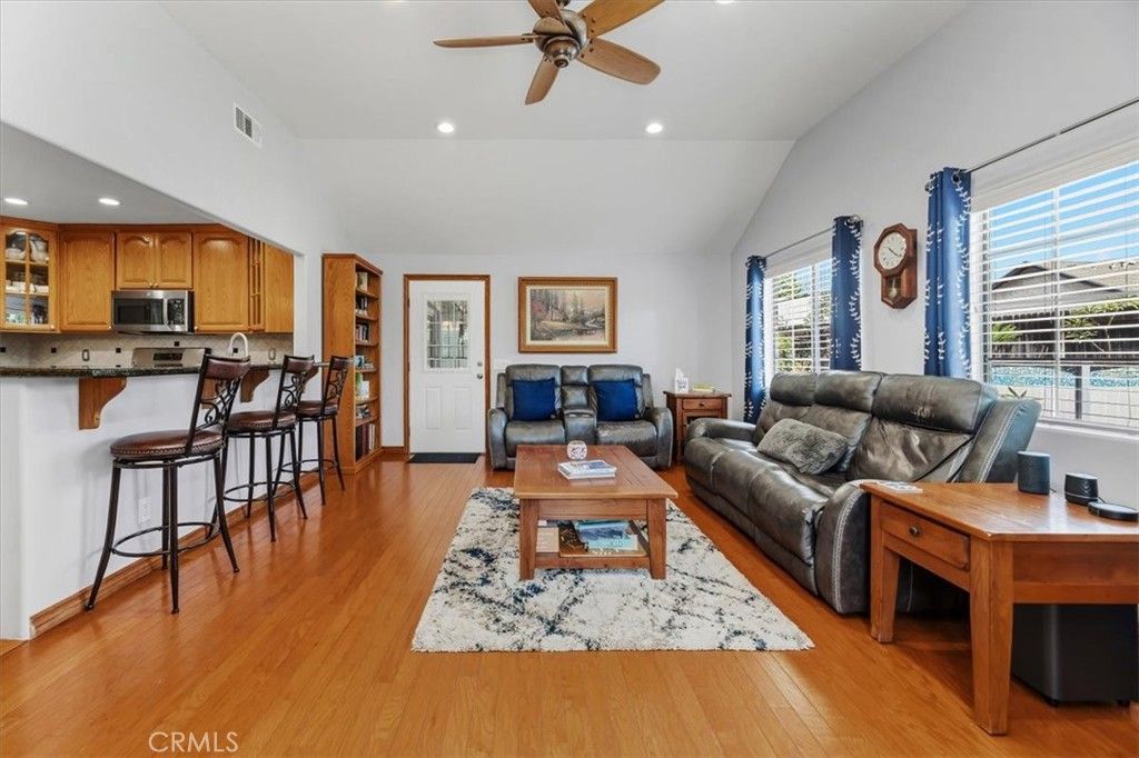Image 18 of property listing at 10283 Rouselle, Jurupa Valley, CA 91752