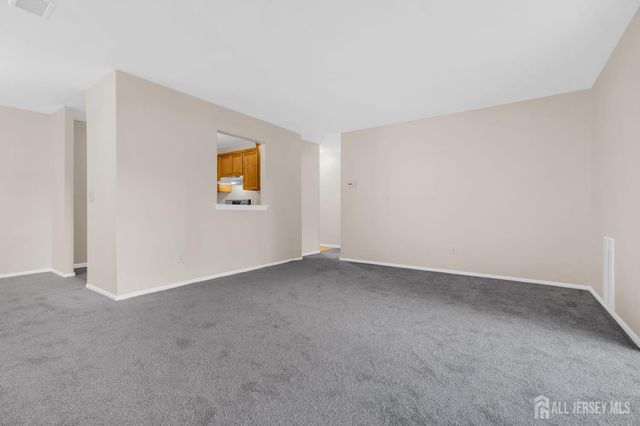 2101 Bayhead Drive, Parlin, NJ 08859