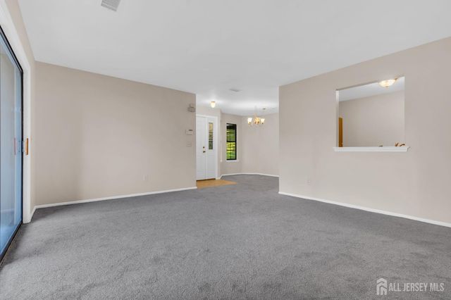 2101 Bayhead Drive, Parlin, NJ 08859
