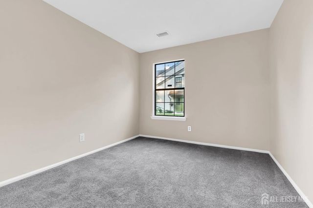 2101 Bayhead Drive, Parlin, NJ 08859