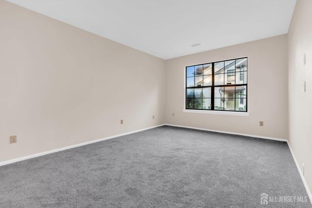 2101 Bayhead Drive, Parlin, NJ 08859