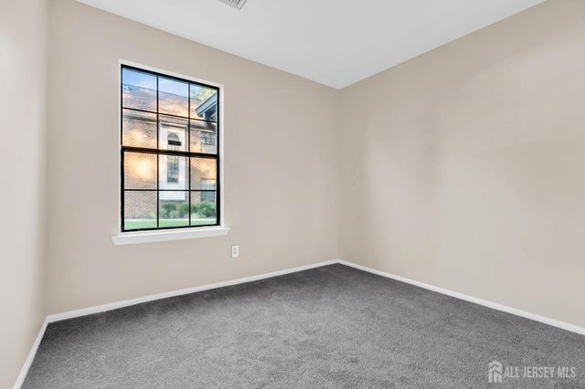 2101 Bayhead Drive, Parlin, NJ 08859