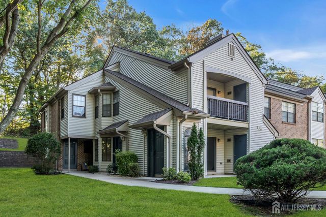 2101 Bayhead Drive, Parlin, NJ 08859