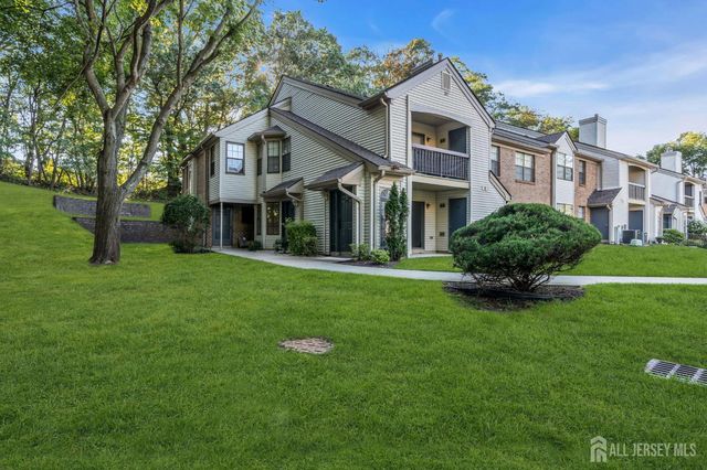2101 Bayhead Drive, Parlin, NJ 08859