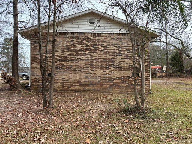 320 Hospital Drive, Washington, GA 30673