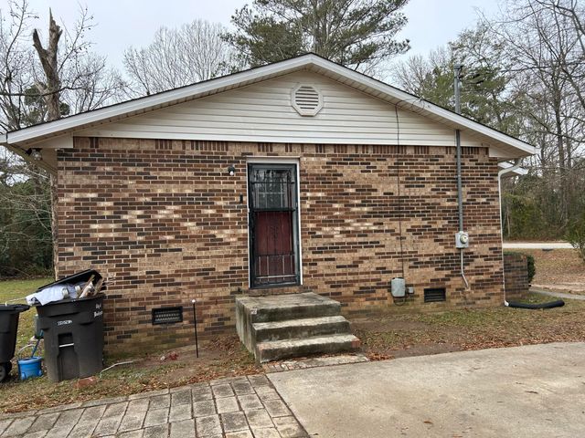 320 Hospital Drive, Washington, GA 30673