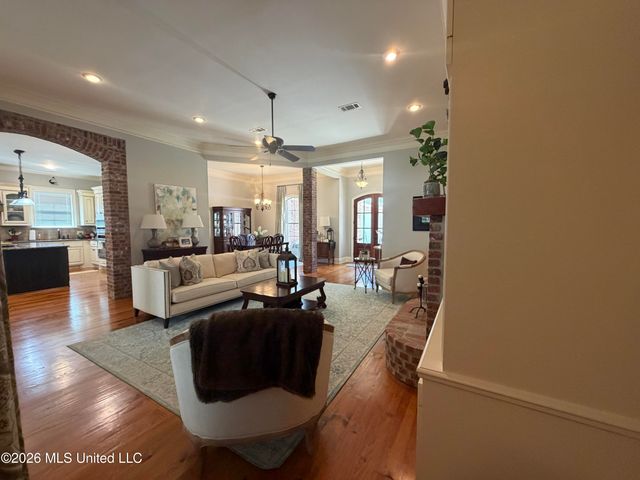 197 Cotton Wood Drive, Madison, MS 39110