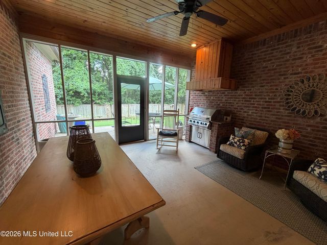 197 Cotton Wood Drive, Madison, MS 39110