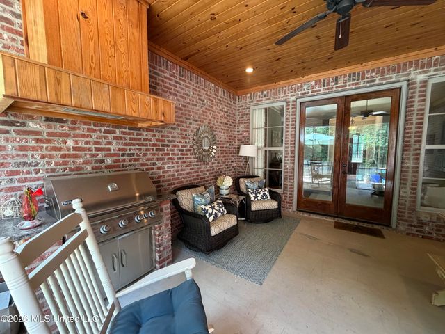 197 Cotton Wood Drive, Madison, MS 39110