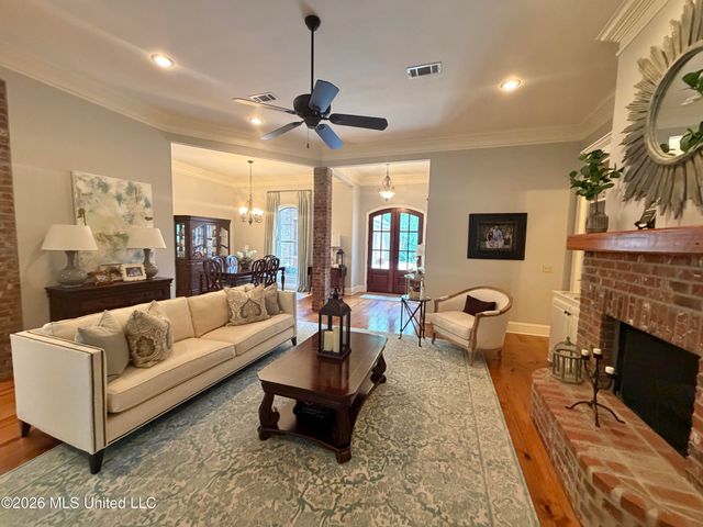 197 Cotton Wood Drive, Madison, MS 39110