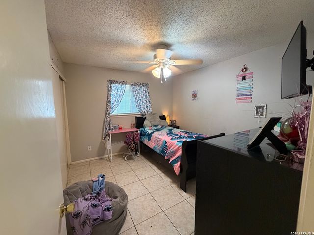 5014 BINZ ENGLEMAN RD, San Antonio, TX 78219