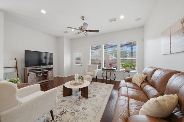 306 River Briar Lane, Richmond, TX 77406