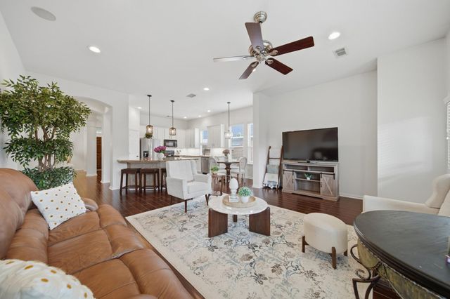 306 River Briar Lane, Richmond, TX 77406