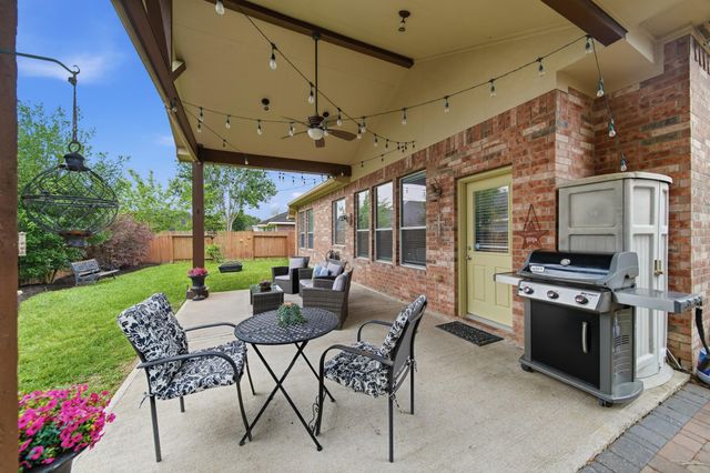 306 River Briar Lane, Richmond, TX 77406