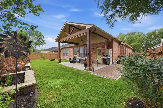 306 River Briar Lane, Richmond, TX 77406