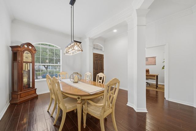 306 River Briar Lane, Richmond, TX 77406