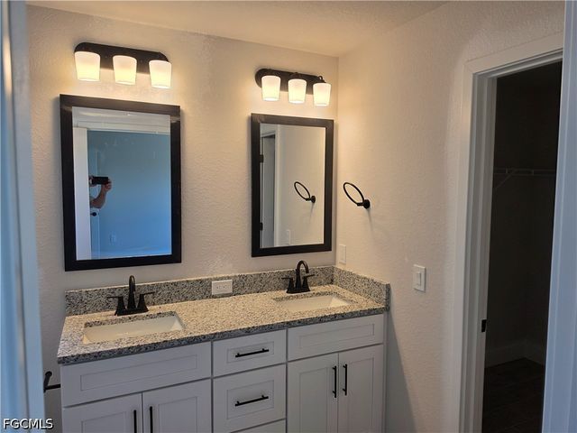 3731 NW 43rd PL, Cape Coral, FL 33993