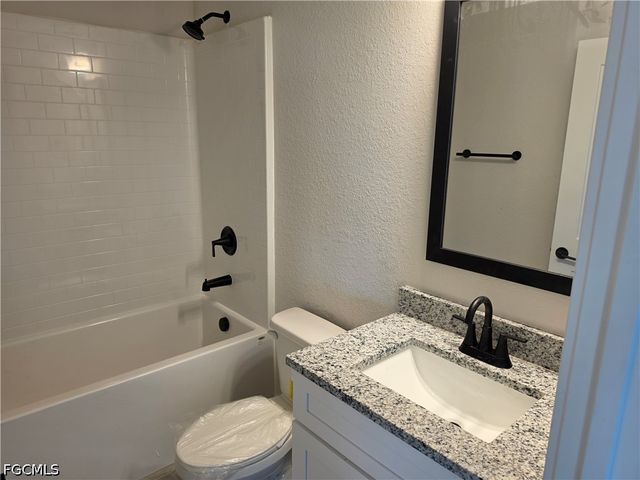 3731 NW 43rd PL, Cape Coral, FL 33993