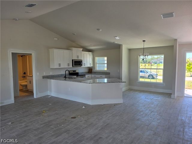 3731 NW 43rd PL, Cape Coral, FL 33993