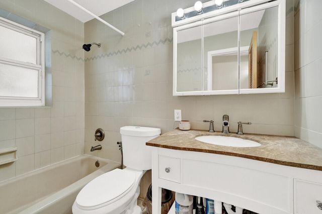 910 NE 23rd Court, Pompano Beach, FL 33064