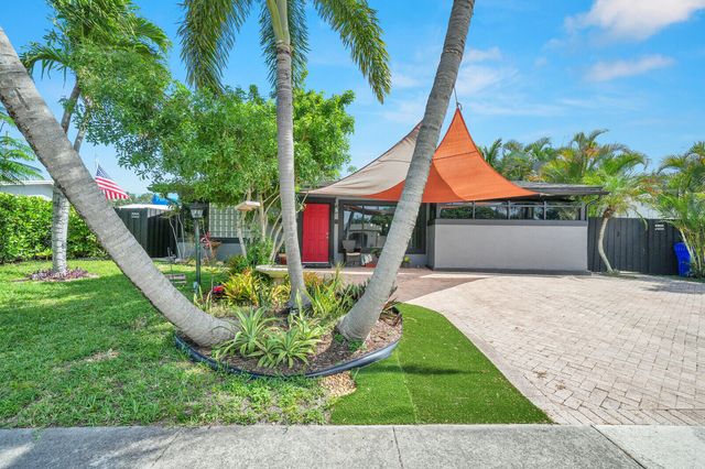 910 NE 23rd Court, Pompano Beach, FL 33064