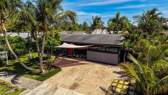 910 NE 23rd Court, Pompano Beach, FL 33064