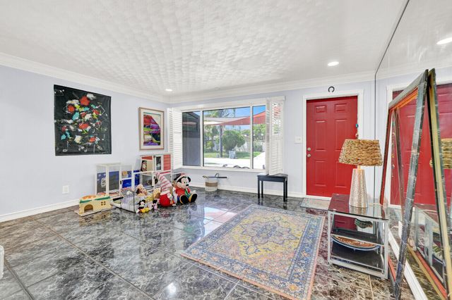 910 NE 23rd Court, Pompano Beach, FL 33064