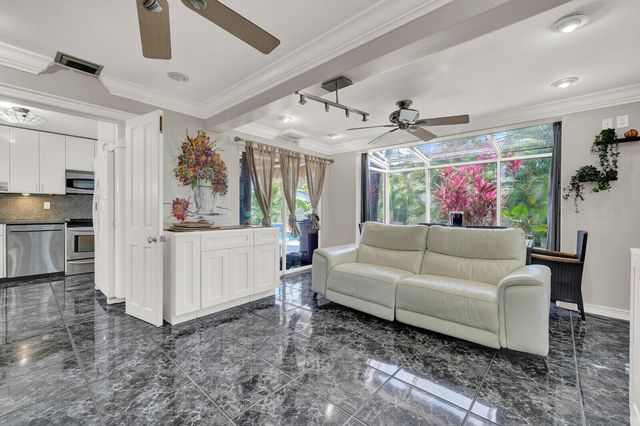 910 NE 23rd Court, Pompano Beach, FL 33064