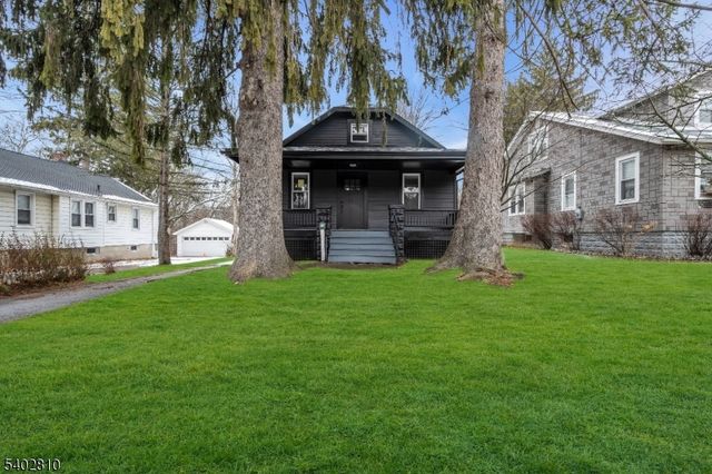 324 E Washington Ave, Washington Boro, NJ 07882